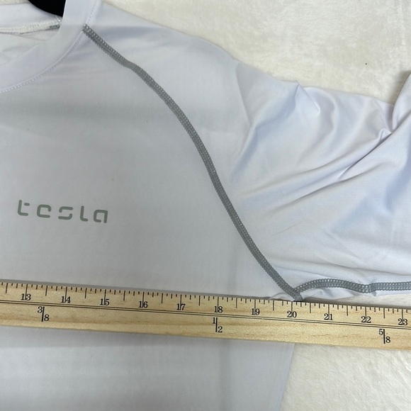 Tesla Compression Sports White Short Sleeve Tee - Picture 4 of 8